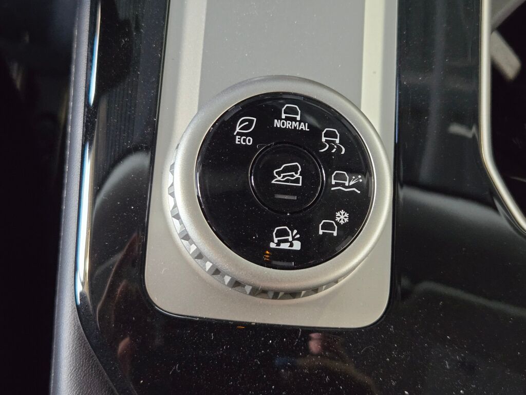 2025 Mitsubishi Outlander S-AWC photo 29