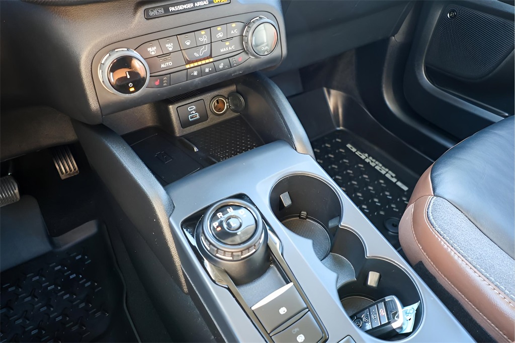 2022 Ford Bronco Sport Outer Banks photo 13