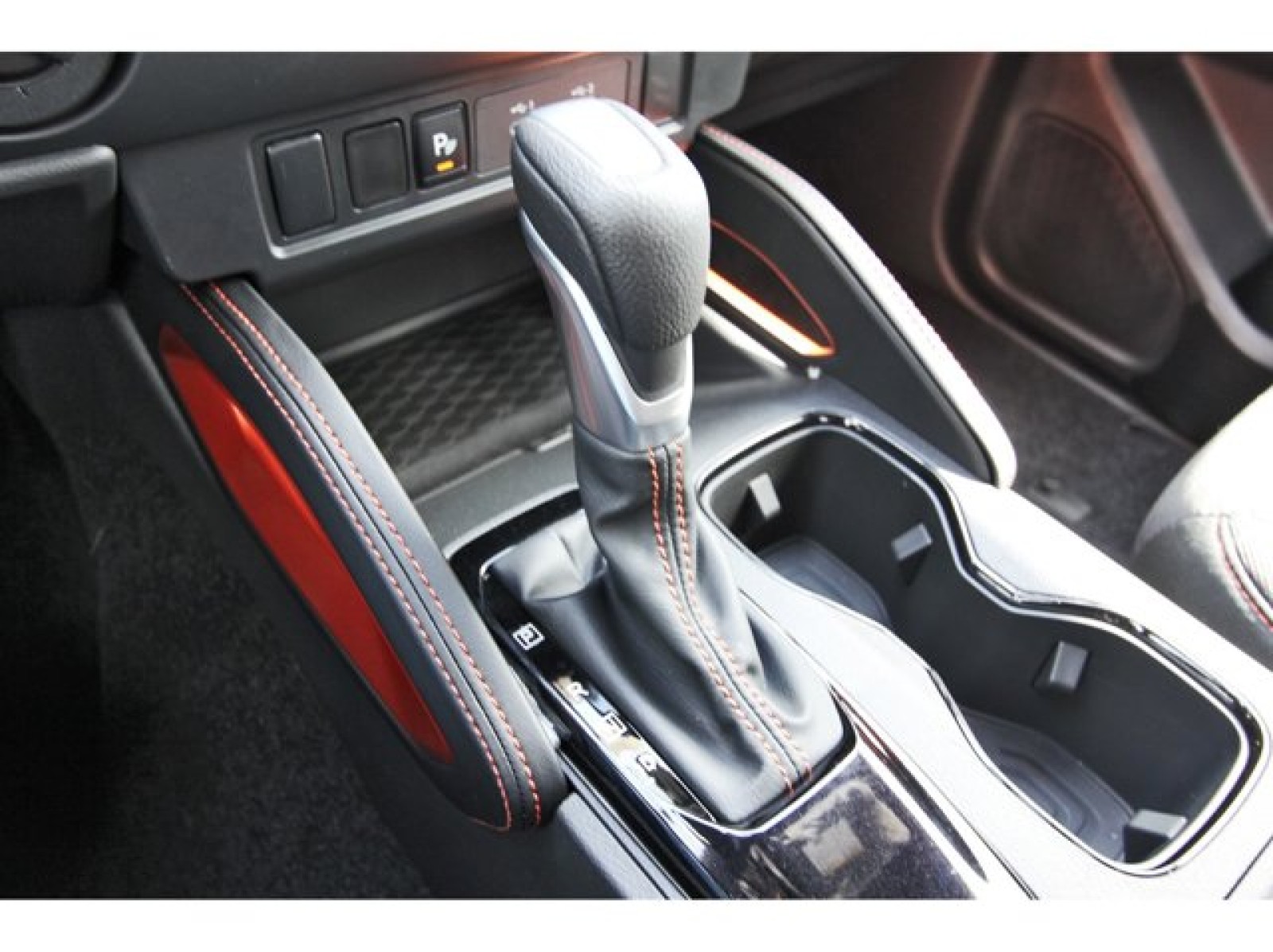 2025 Nissan Frontier Crew Cab PRO-4X® Gray at Robbins Nissan