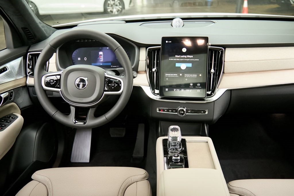 2026 VOLVO XC90 - Image 24