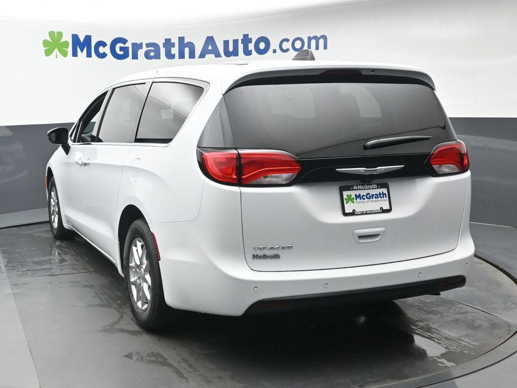 2026 Chrysler Voyager LX photo 20