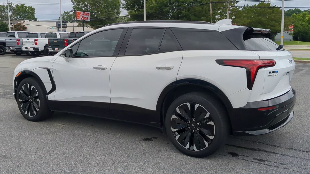 2024 Chevrolet Blazer EV RS photo 34