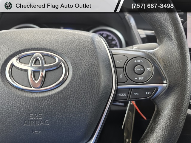 2022 Toyota Camry LE photo 26