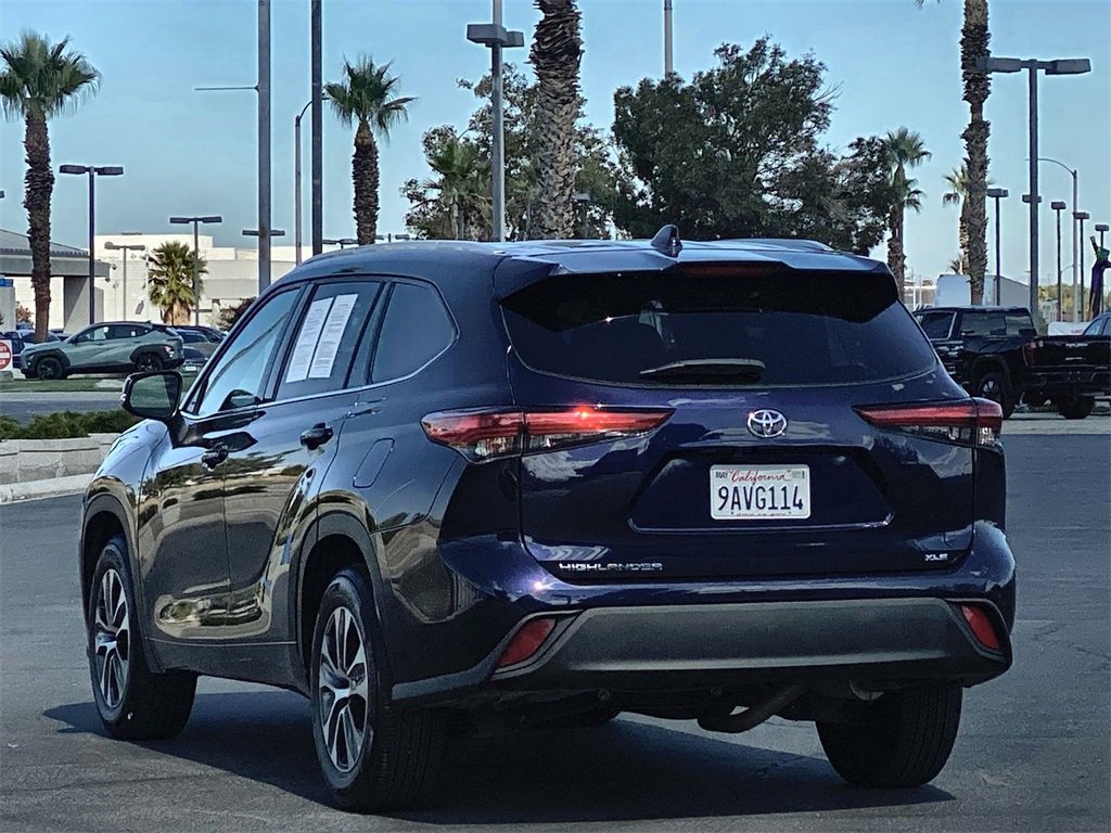 2022 Toyota Highlander XLE photo 4