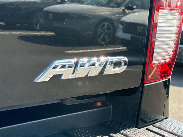 2021 Honda Ridgeline Black Edition photo 22