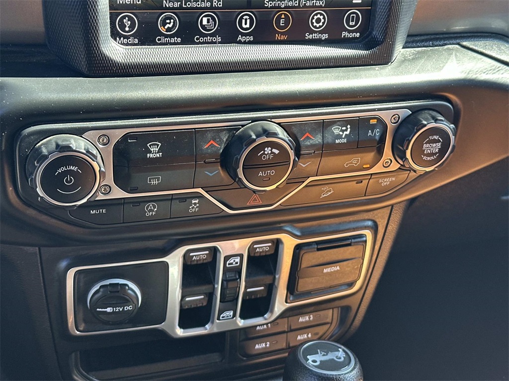 2018 Jeep Wrangler Unlimited Sahara photo 18