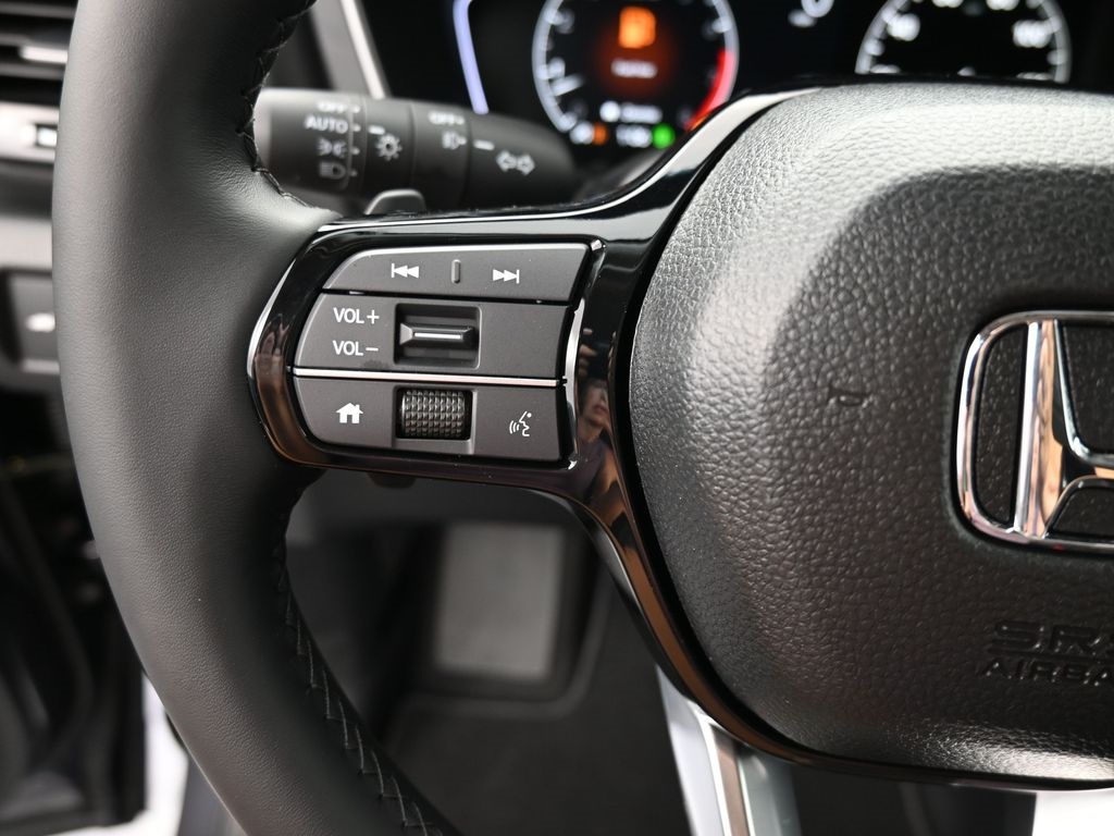 2025 Honda Pilot EX-L photo 17