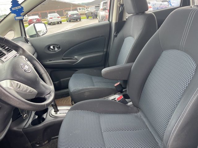 2016 Nissan Versa Note SV photo 9