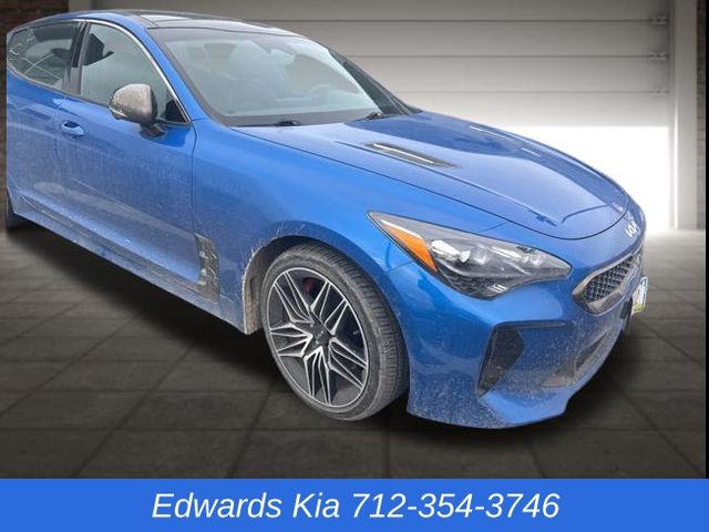 2022 Kia Stinger GT2's photo