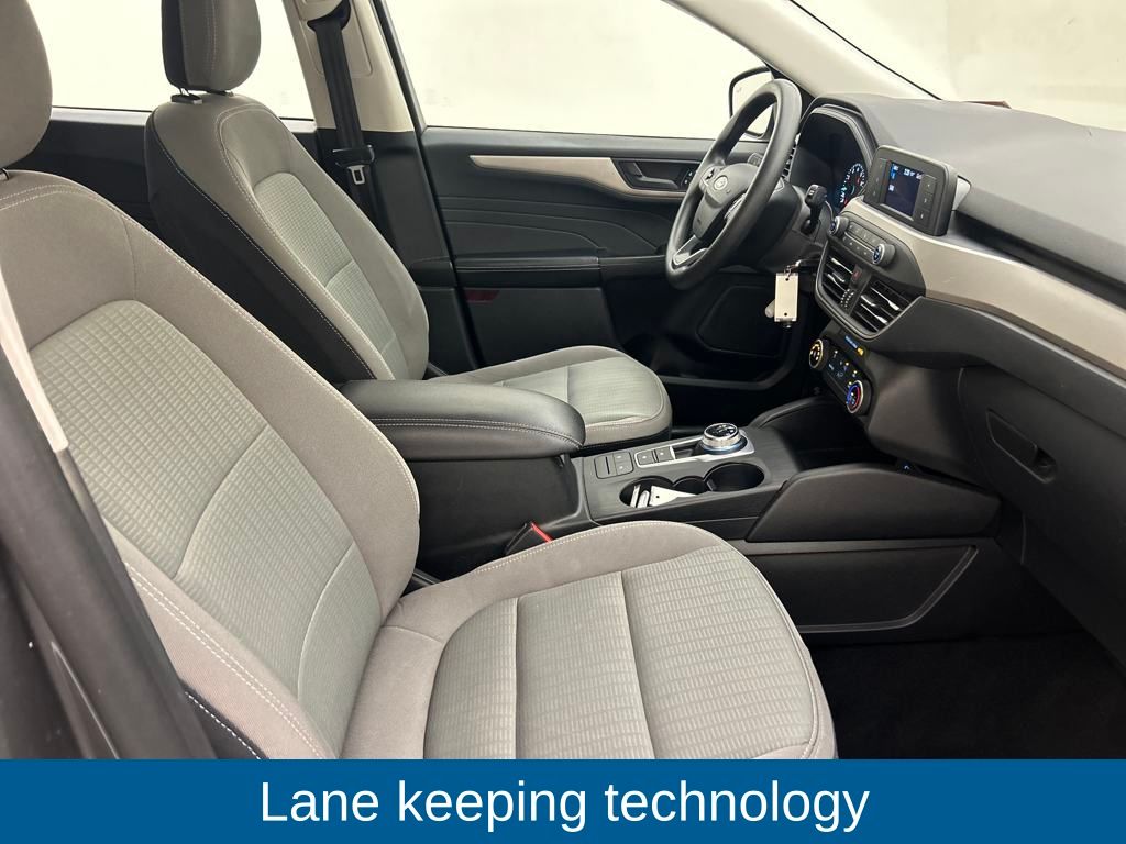 2022 Ford Escape S photo 4