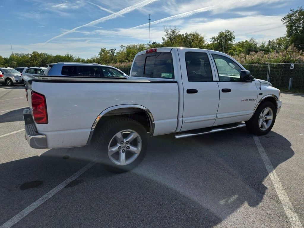 2007 Dodge Ram SLT photo 4