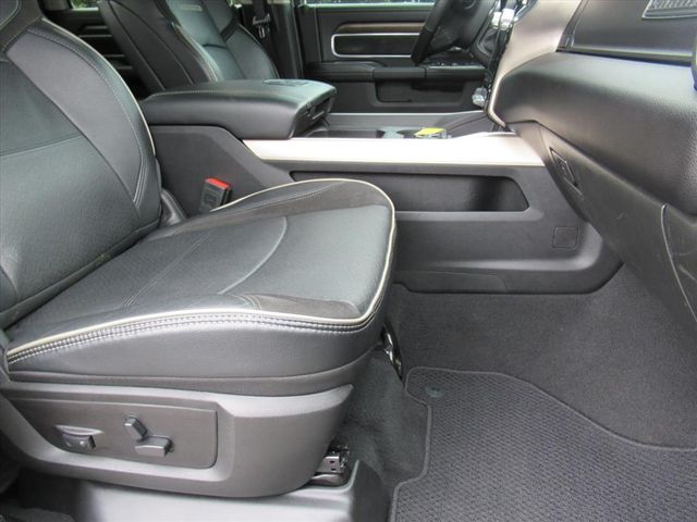 2024 Ram 2500 Laramie photo 9