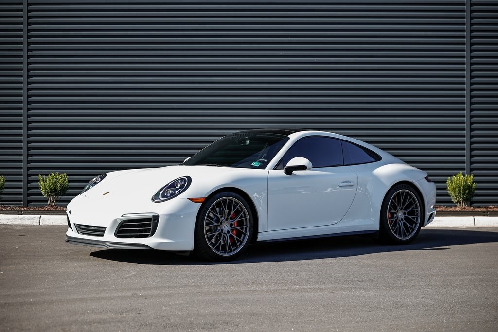 2019 Porsche 911's photo