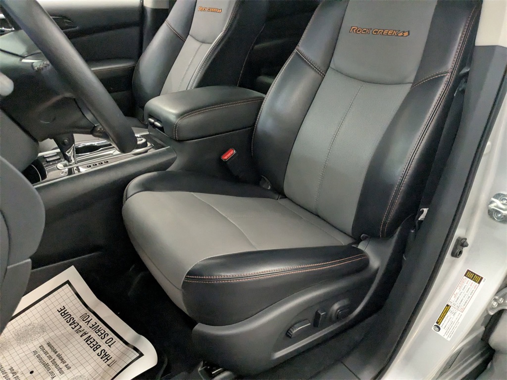 2020 Nissan Pathfinder SL Rock Creek photo 12