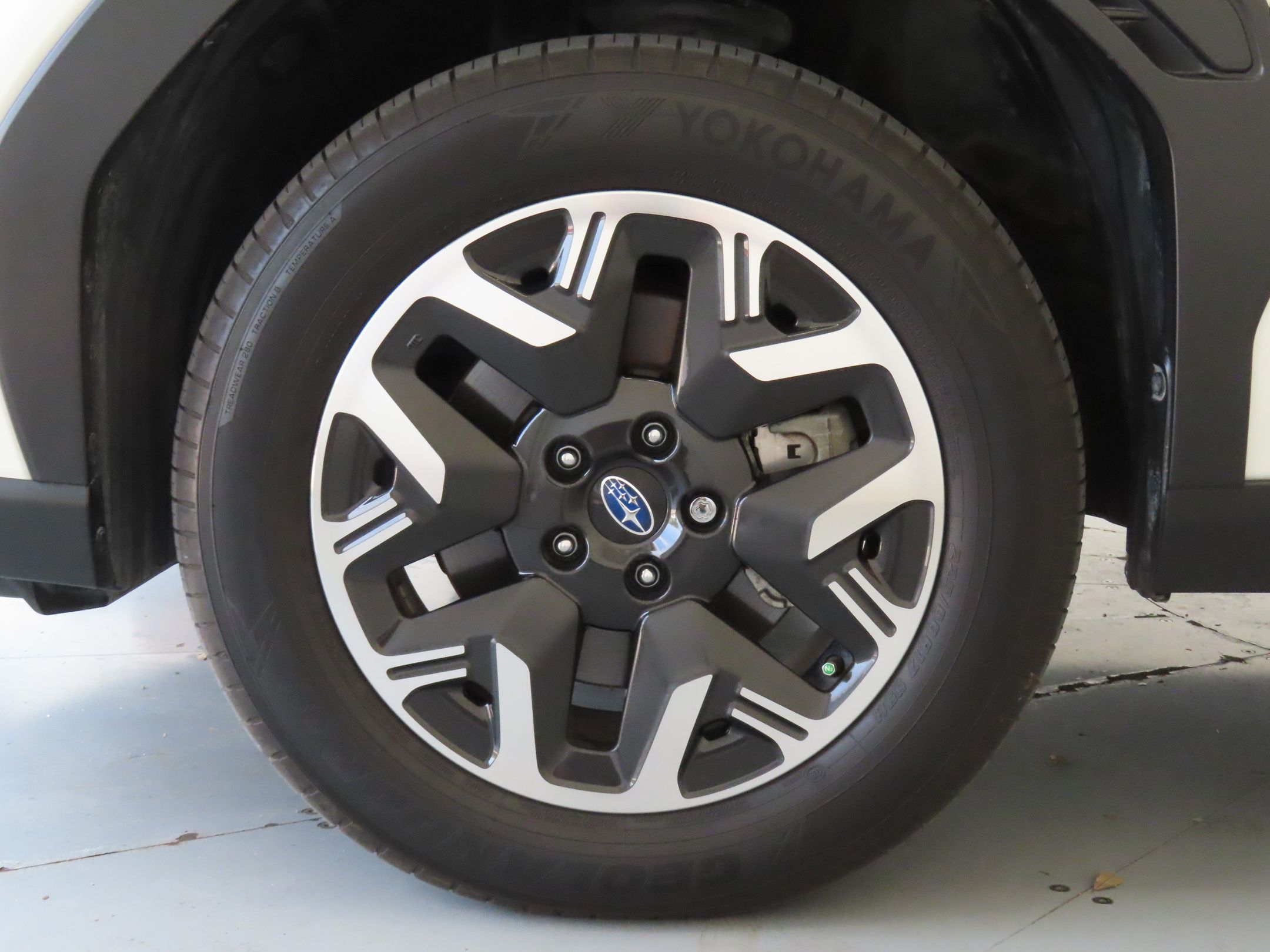 2025 Subaru Forester Base photo 25