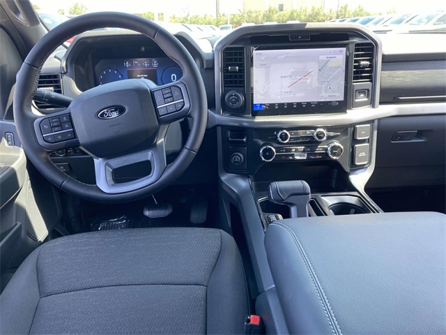 2025 Ford F-150 XLT photo 9