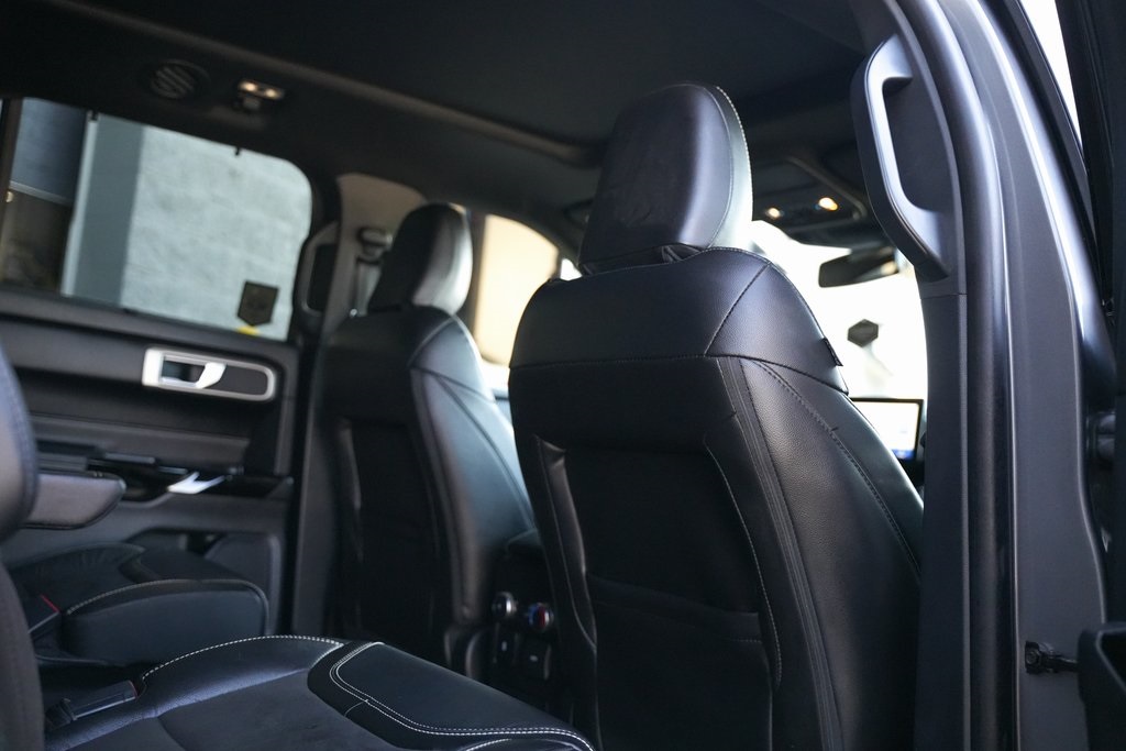 2022 Ford Explorer ST photo 27