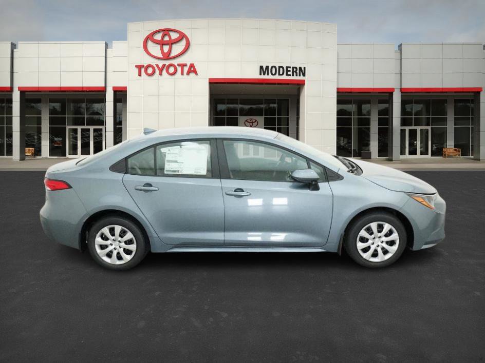 2025 Toyota Corolla LE photo 26