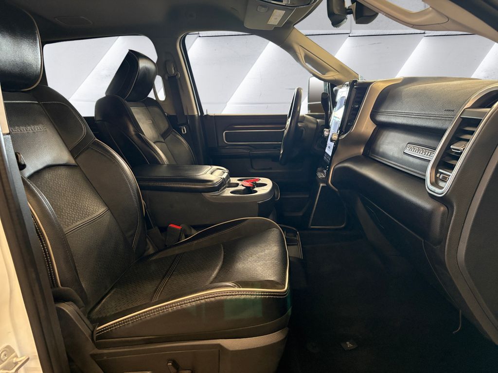 2024 Ram 2500 Laramie photo 13