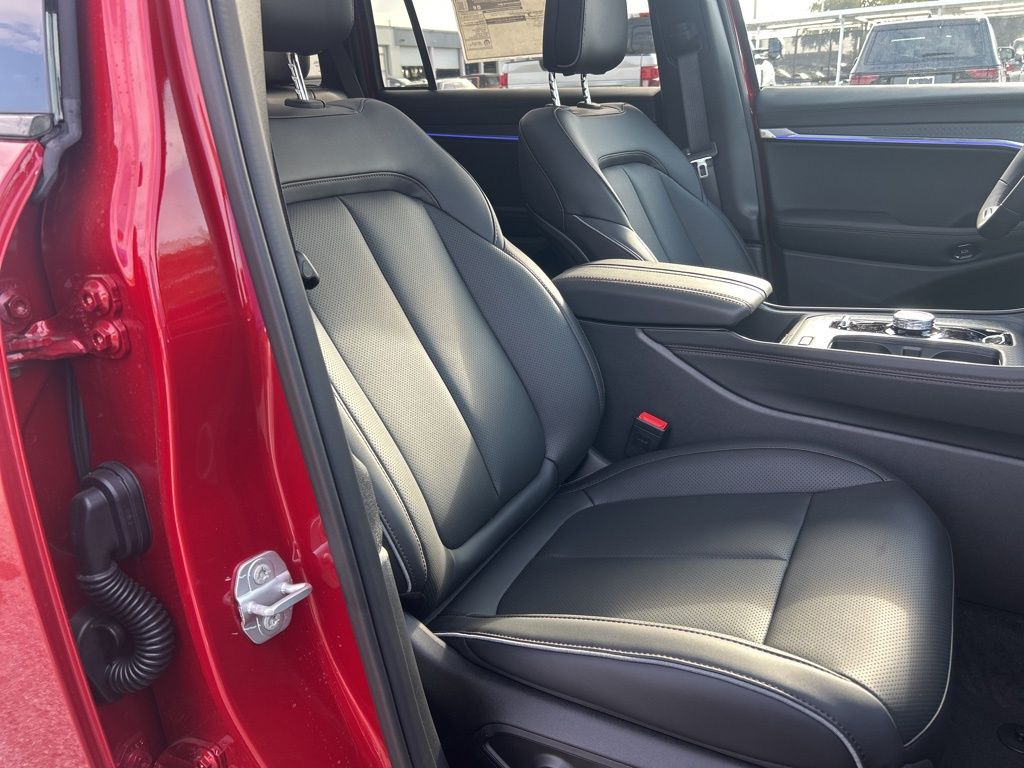 2025 Jeep Wagoneer S Limited photo 22
