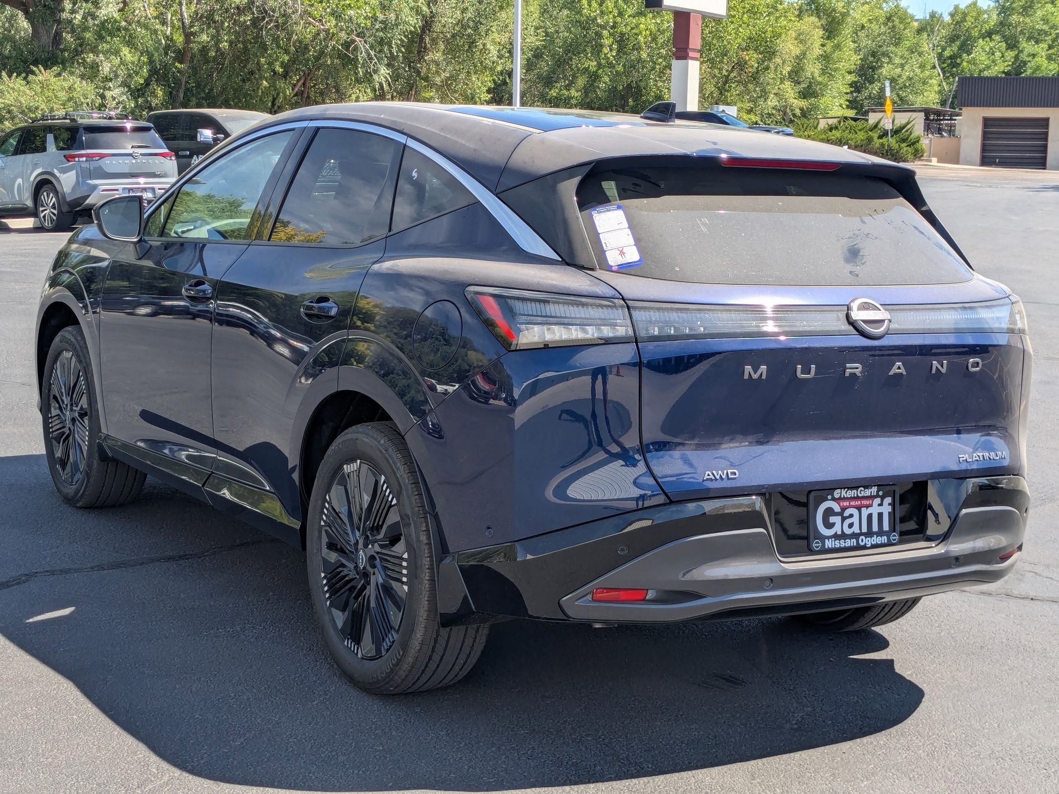 2025 Nissan Murano Platinum photo 3