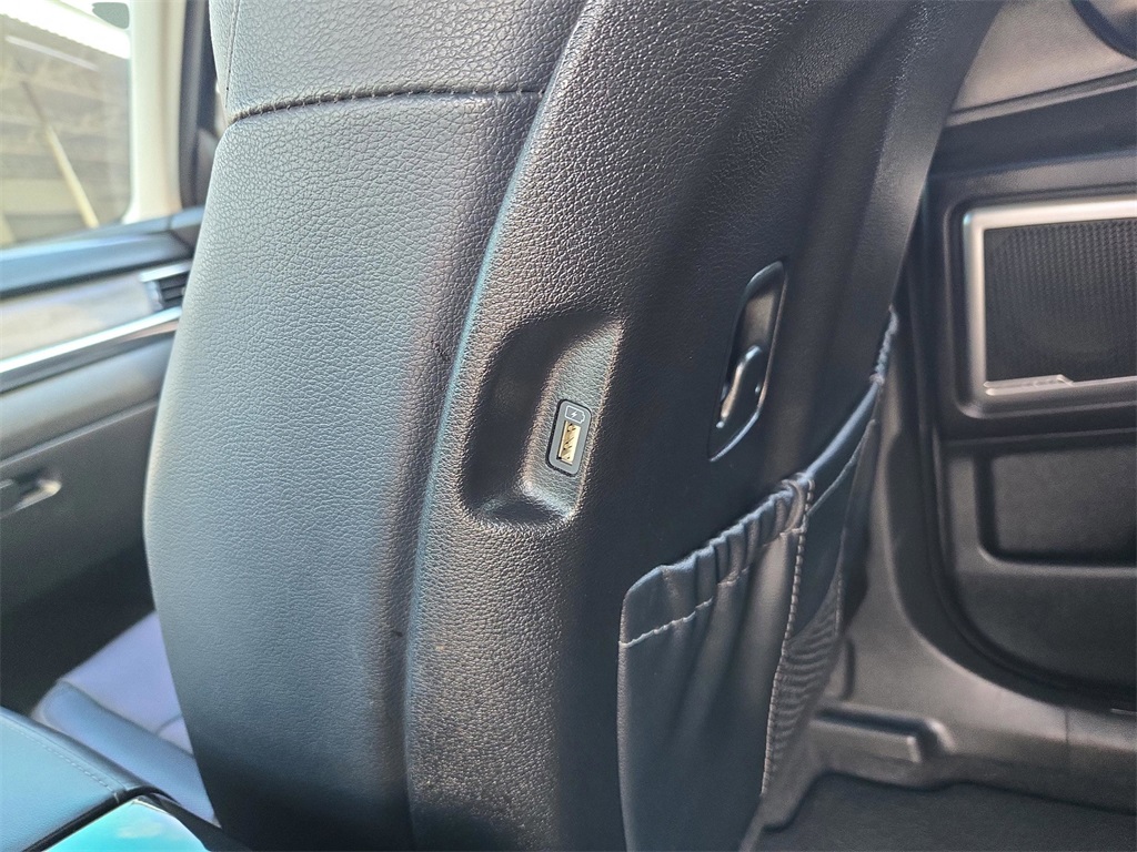2022 Kia Telluride EX photo 19
