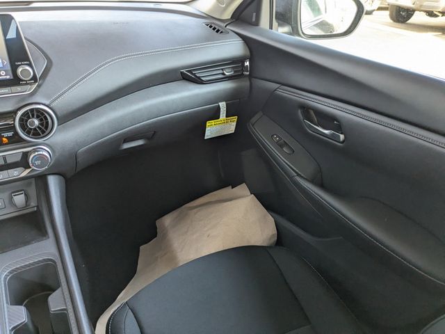 2025 Nissan Sentra SV photo 12