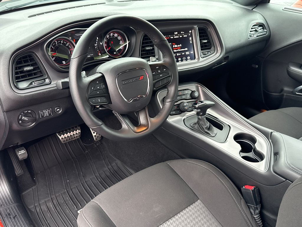 2023 Dodge Challenger R/T photo 16