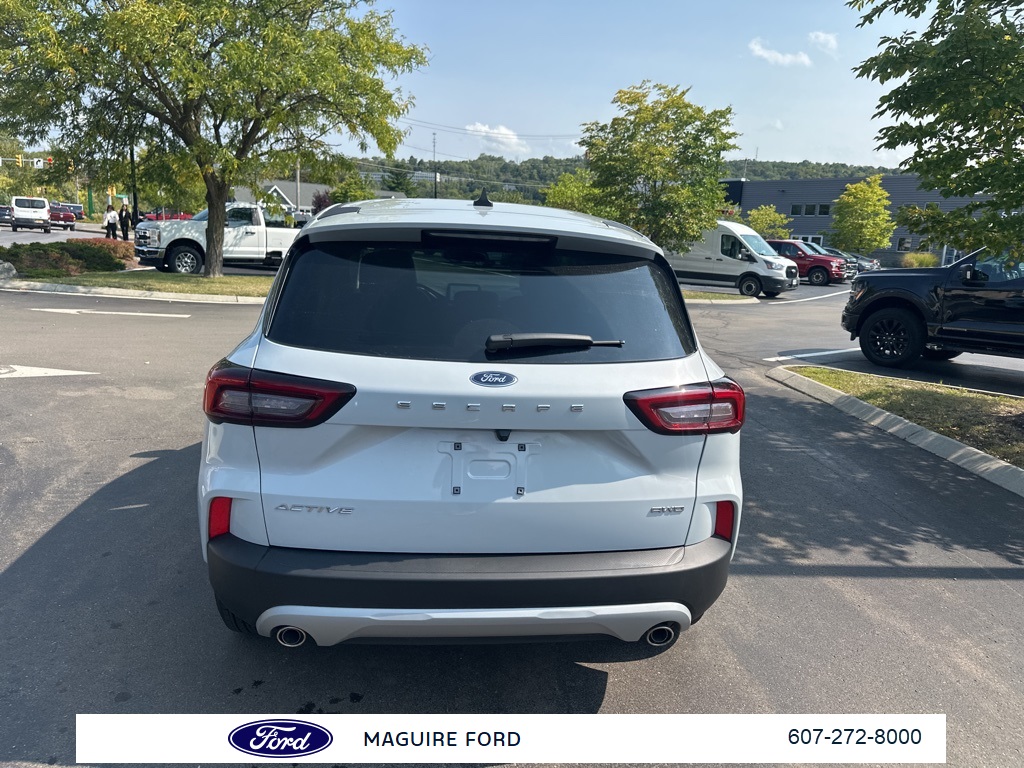 2025 Ford Escape Active photo 4