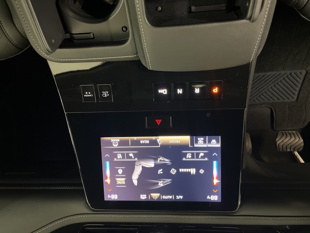2025 Infiniti QX80 Luxe photo 10