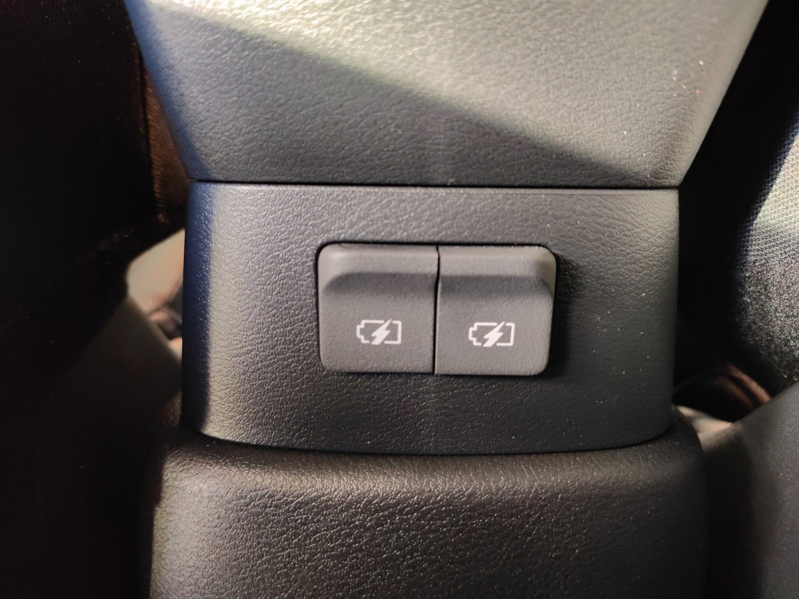 2025 Nissan Kicks Play S photo 26