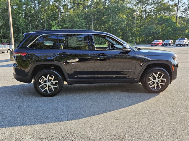 2025 Jeep Grand Cherokee Limited photo 14