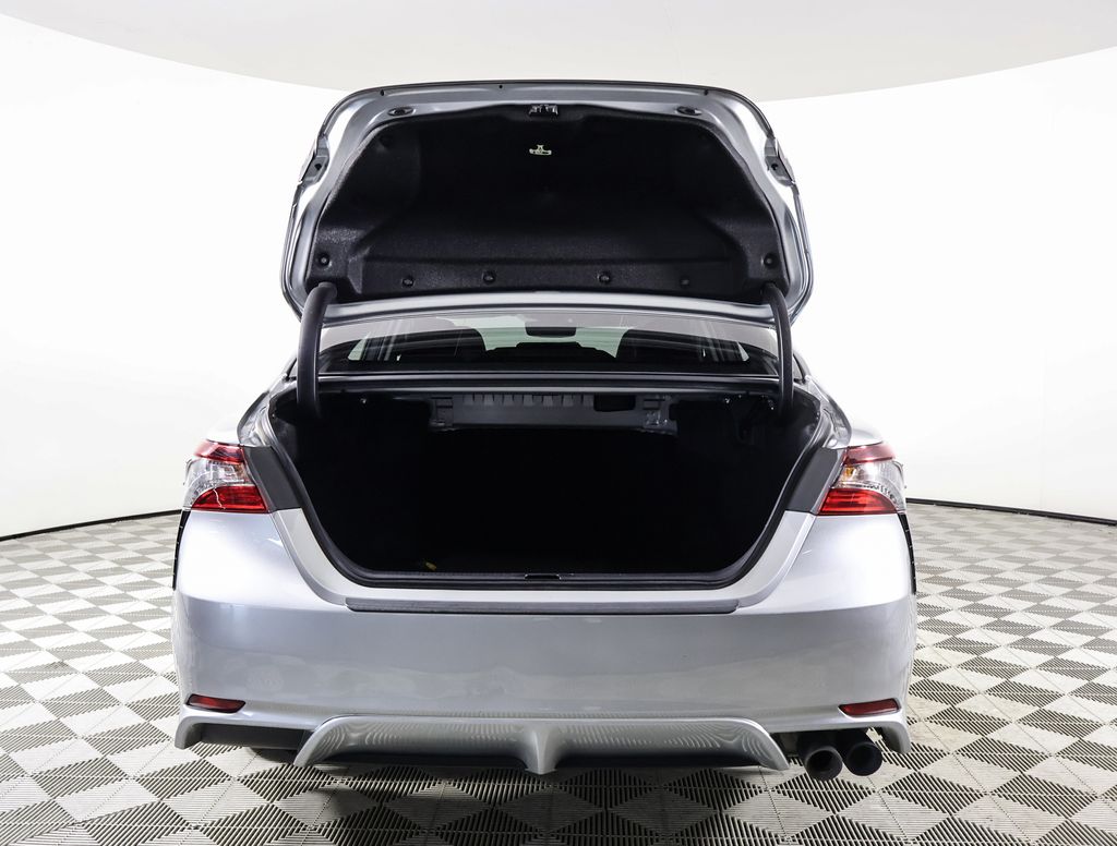 2023 Toyota Camry SE photo 14