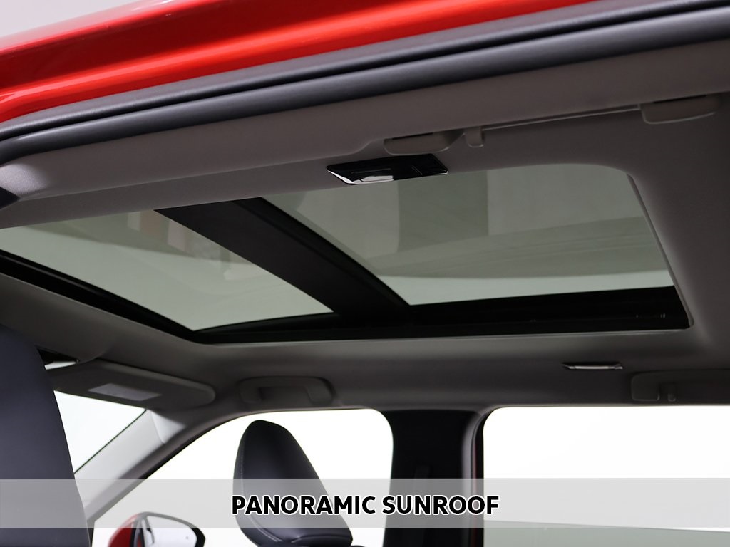 2025 Mitsubishi Outlander SE photo 4