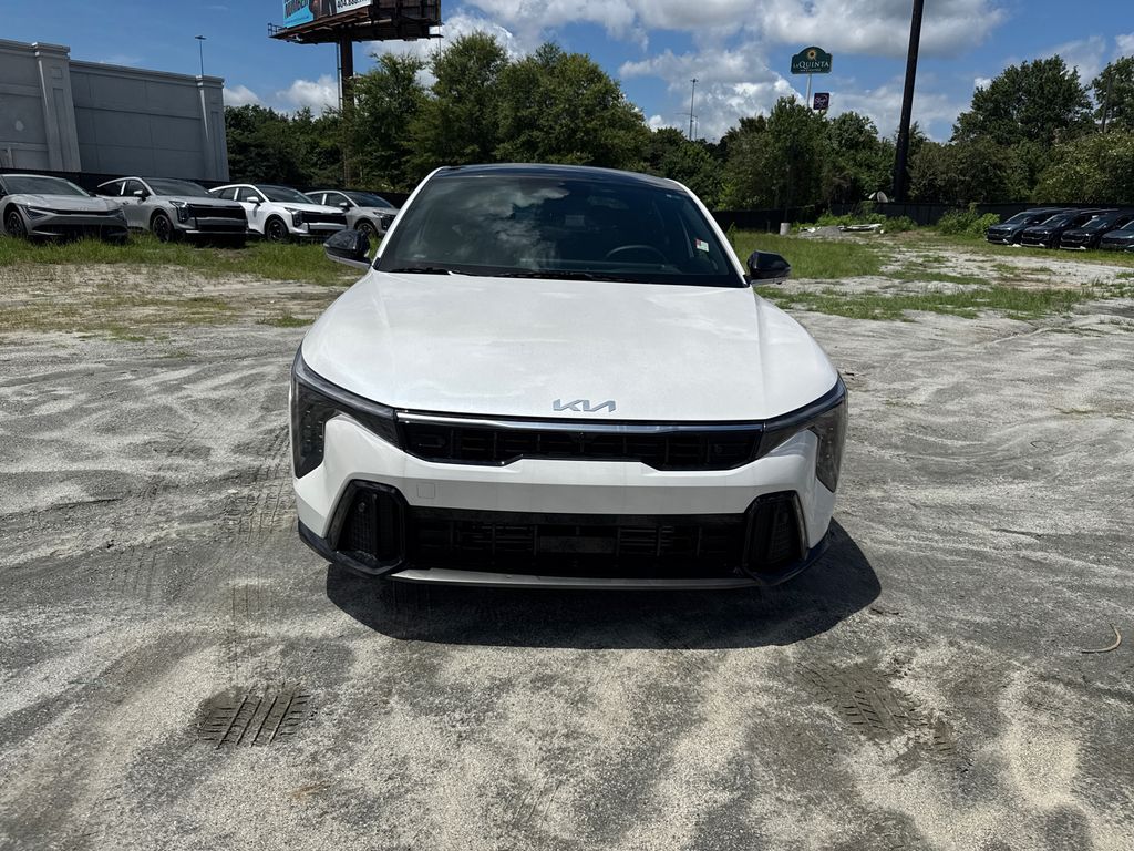 2025 Kia K4 GT-Line Turbo photo 4