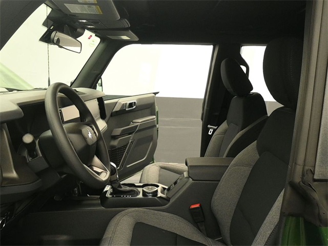 2025 Ford Bronco Base photo 7