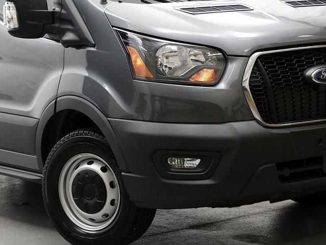 2025 Ford Transit photo 2