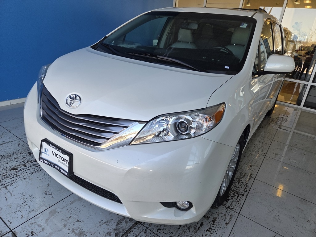 2017 Toyota Sienna XLE Premium