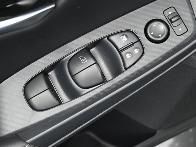 2025 Nissan Sentra SV photo 11