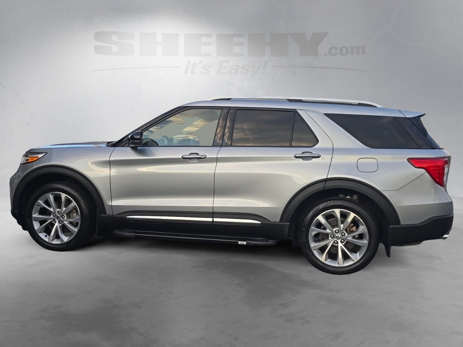 2022 Ford Explorer Hybrid Platinum photo 6