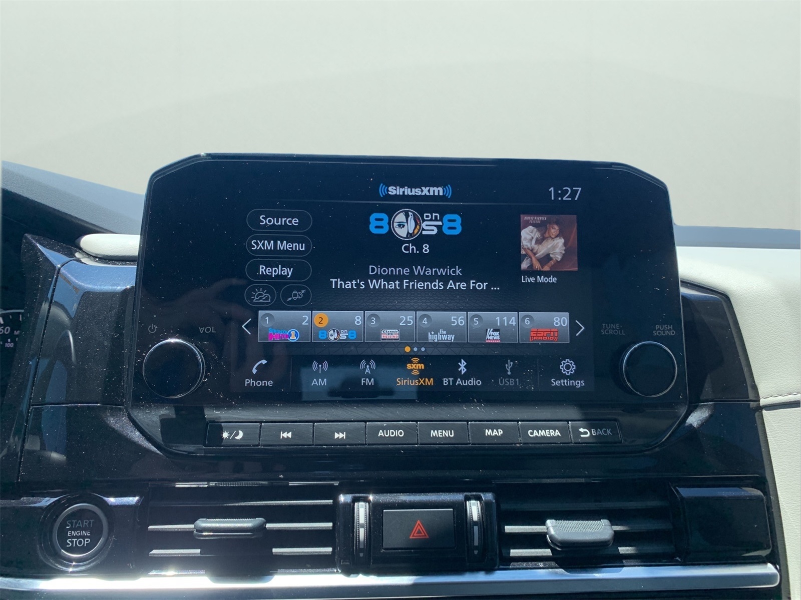 2024 Nissan Pathfinder SL photo 9