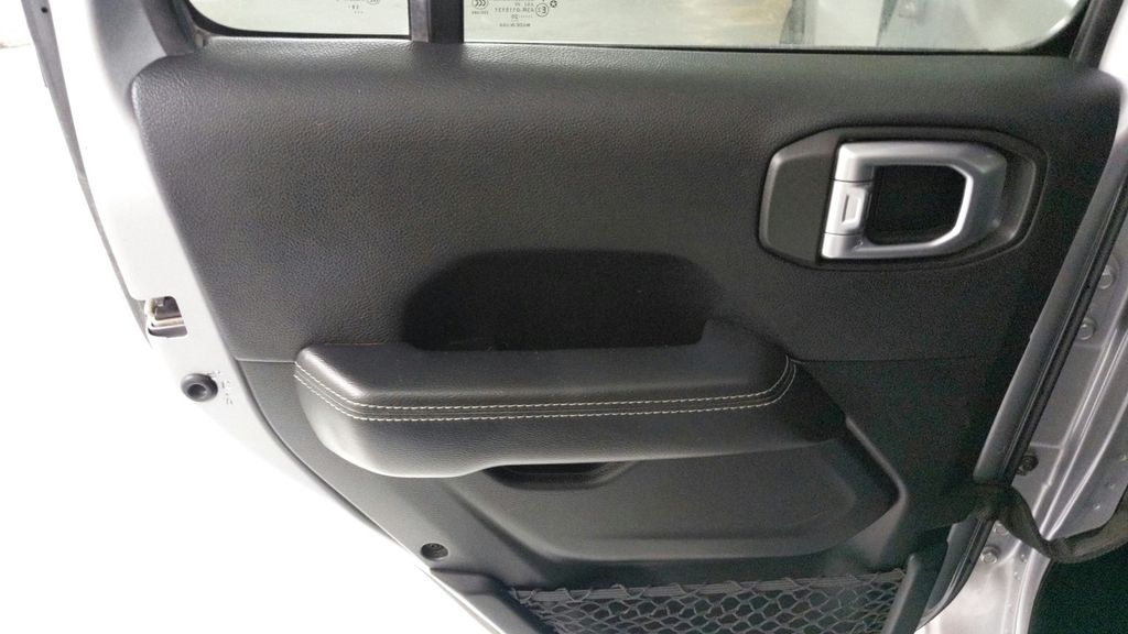 Used 2020 Silver Jeep Unlimited Sahara image 26