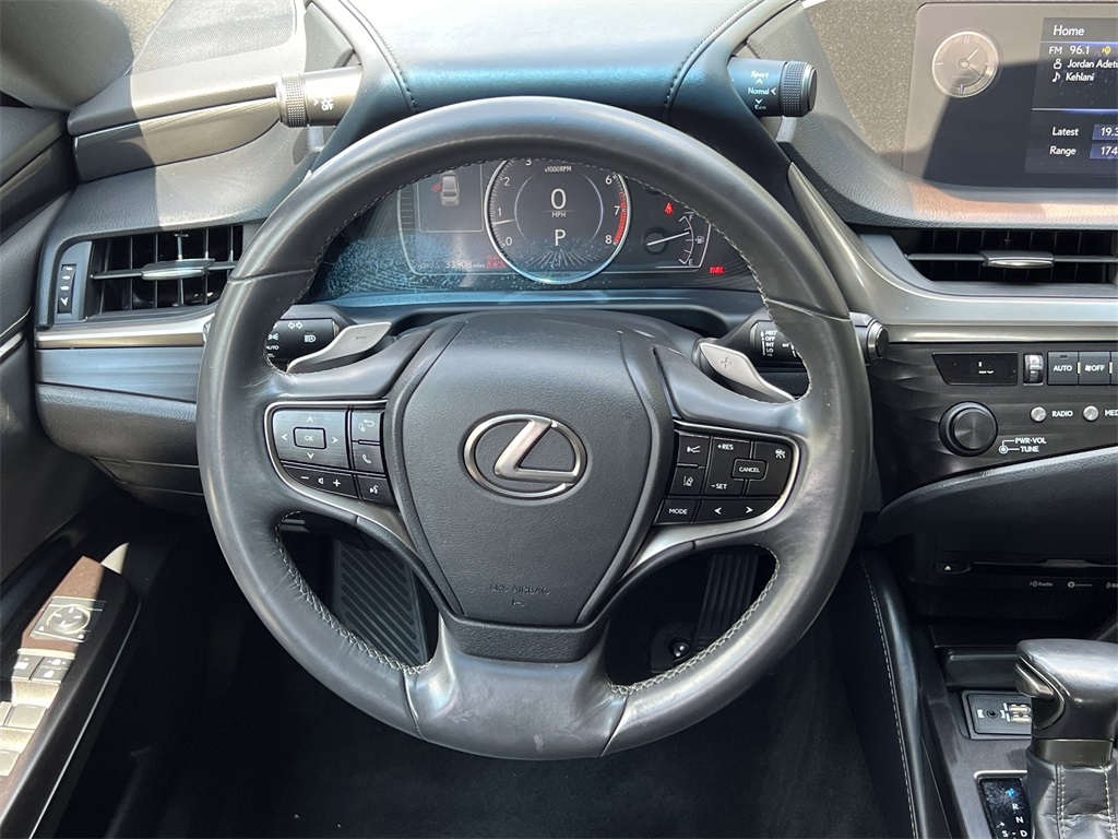 2019 Lexus ES 350 photo 17