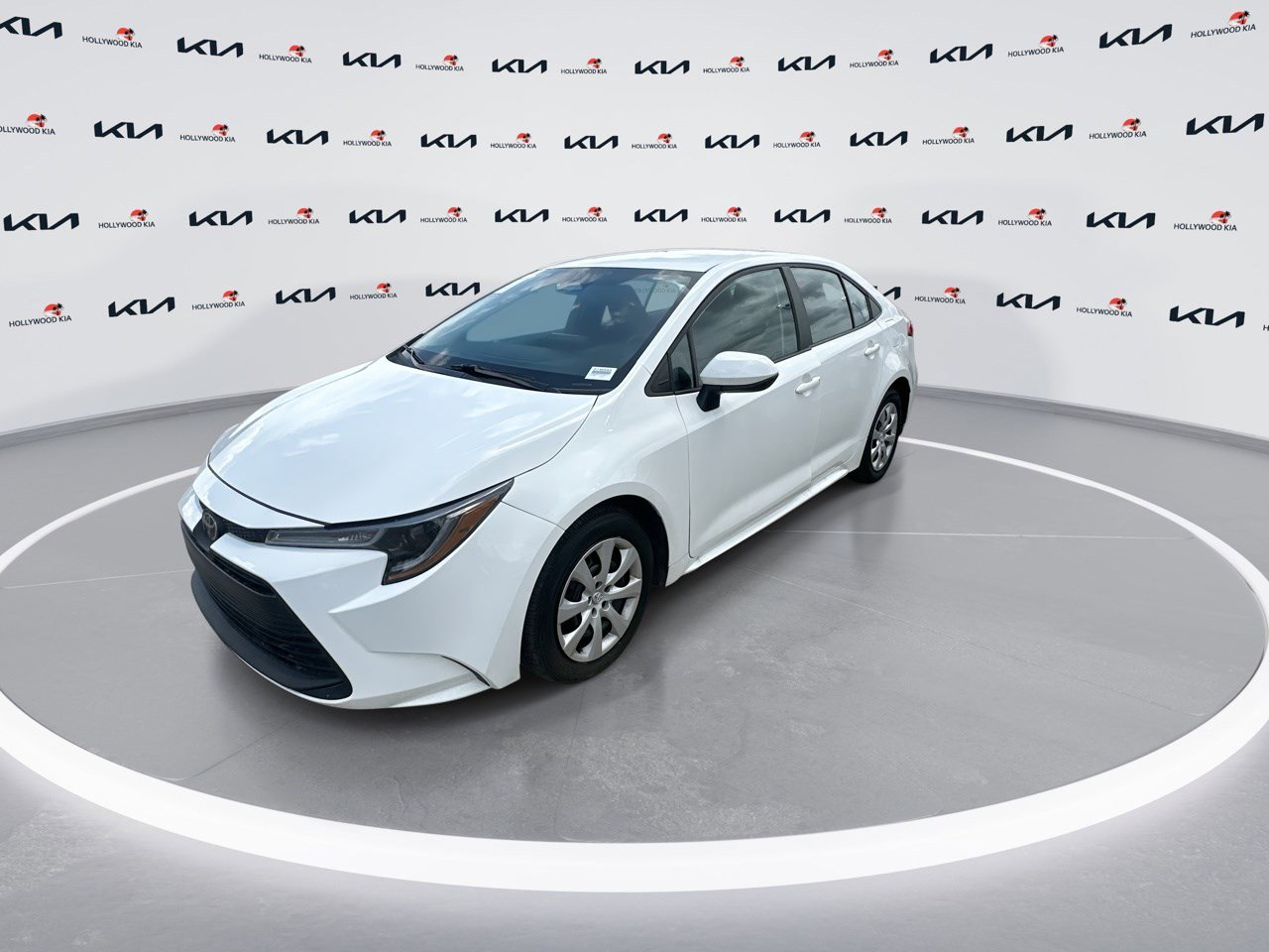 2024 Toyota Corolla LE photo 4