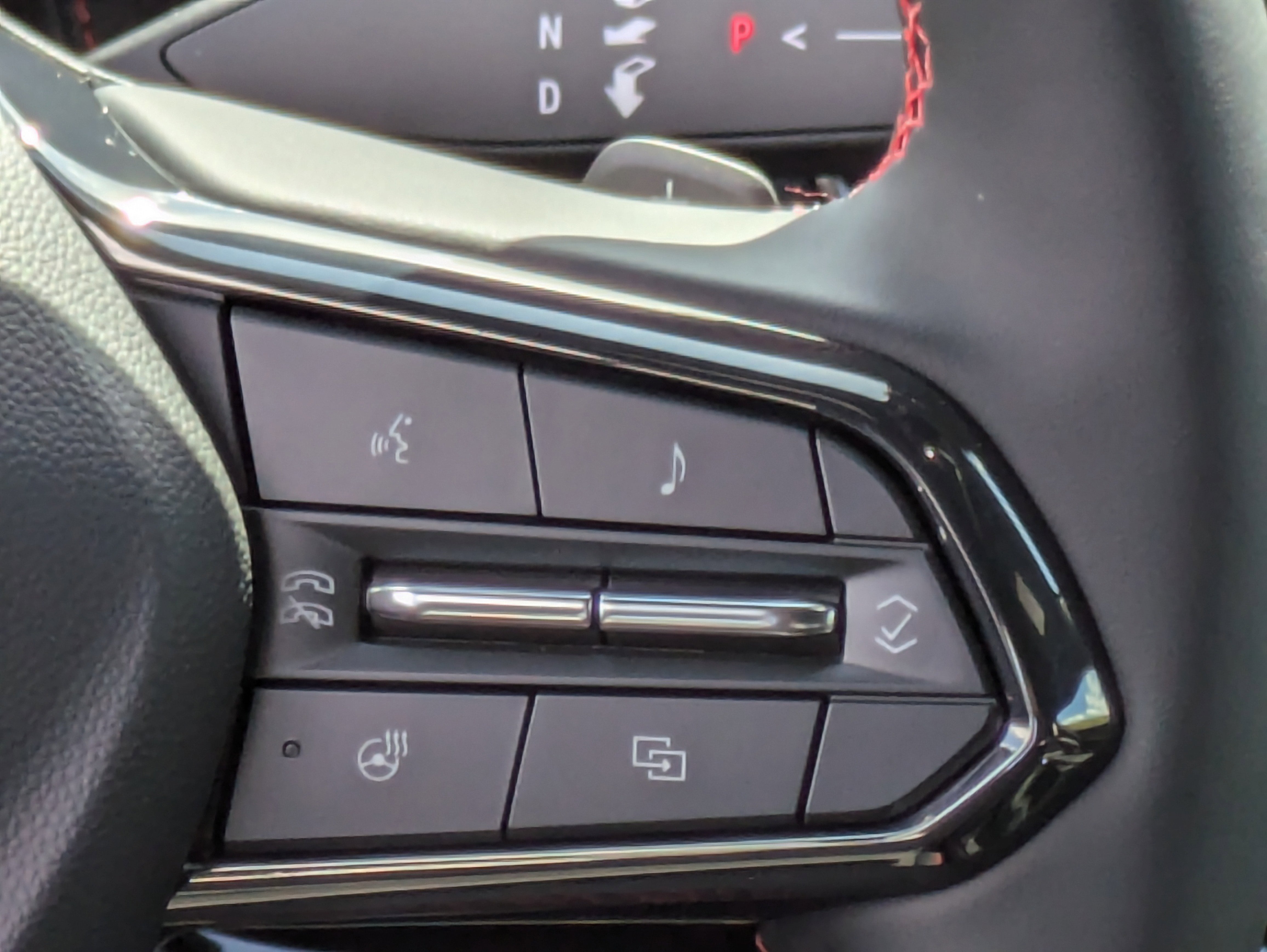 2026 Chevrolet Equinox RS photo 4