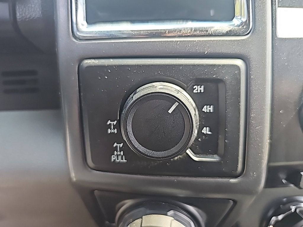 2016 Ford F-150 XLT photo 27