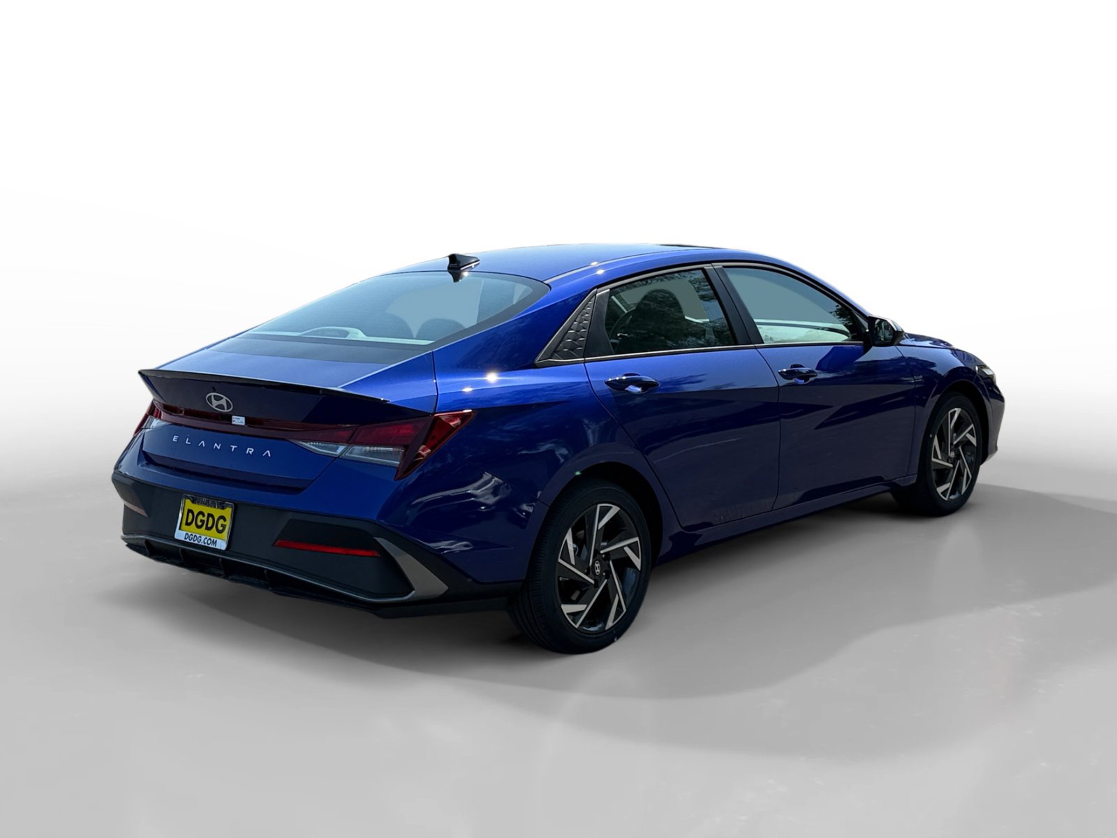 2025 Hyundai Elantra SEL Sport photo 5