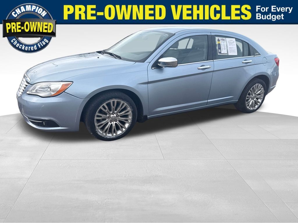 2012 Chrysler 200 Limited's photo
