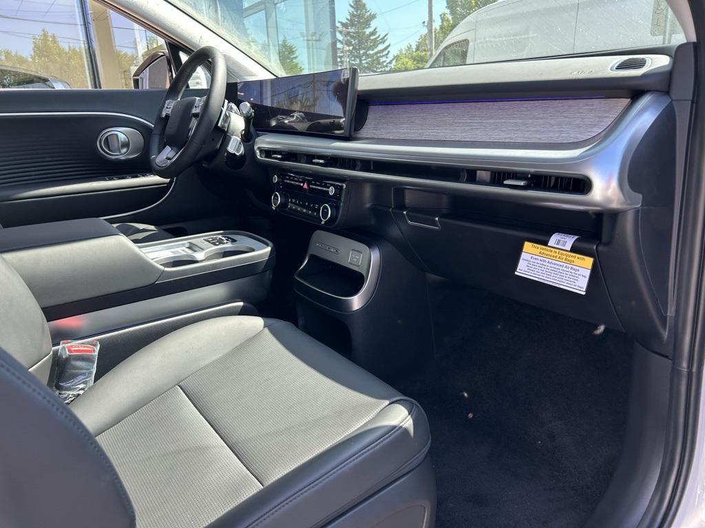 2026 Hyundai Ioniq SEL photo 23