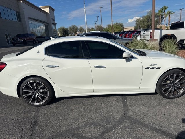 2023 Maserati Ghibli Base GT photo 2